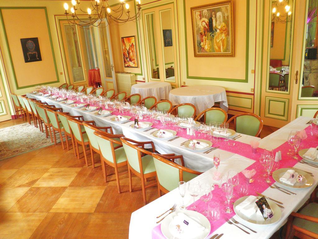 Chateau Des Saveurs Saint-Sauveur-dʼÉmalleville Exteriör bild