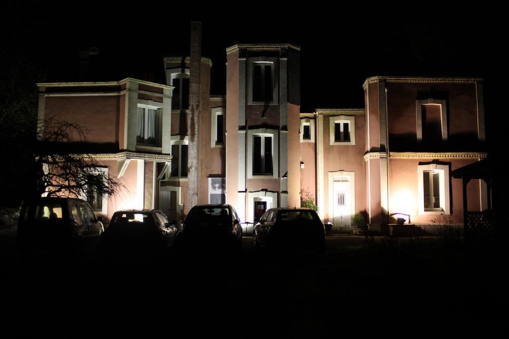 Chateau Des Saveurs Saint-Sauveur-dʼÉmalleville Exteriör bild